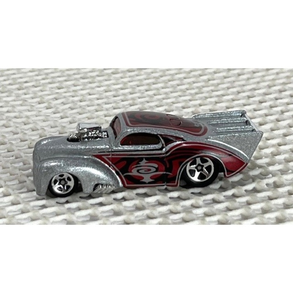41 WILLYS COUPE 2001 Hot Wheels Skin Deep Series Silver EUC
